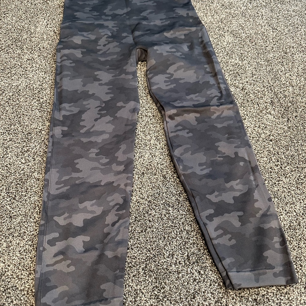 Spanx Camouflage Leggings size XL